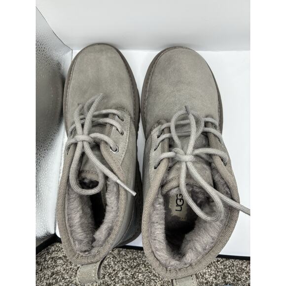 UGG Neumel Men’s Chukka Boots Size 7 Gray Suede Shearling Lined Ankle Lace Up main image 4
